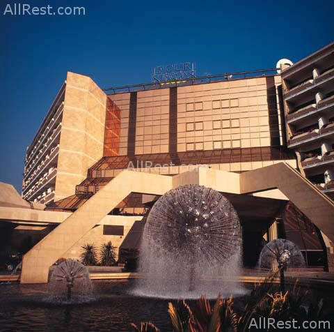 Four Seasons Hotel